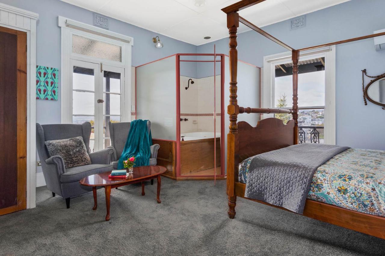 The Dragonfly Inn Launceston Bagian luar foto