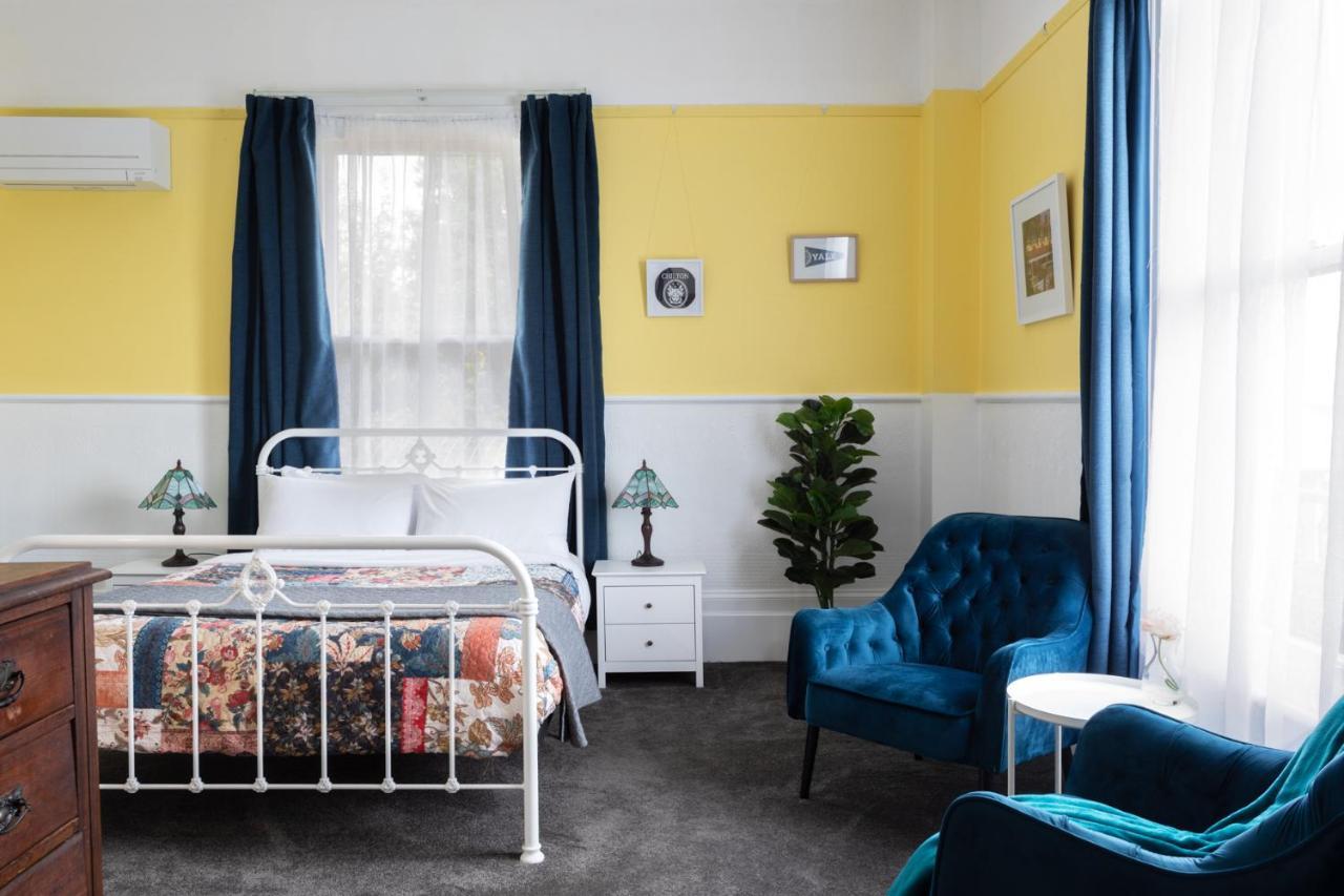 The Dragonfly Inn Launceston Bagian luar foto