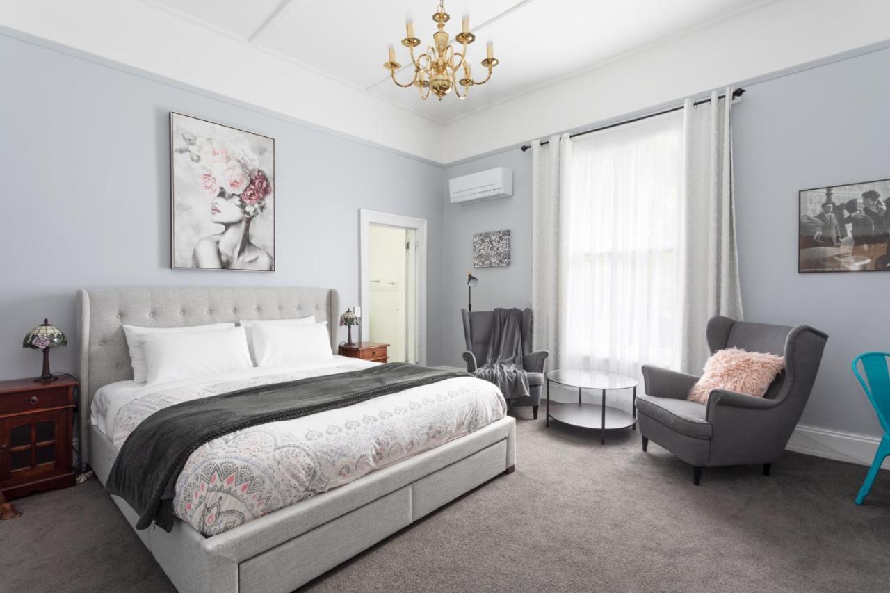 The Dragonfly Inn Launceston Bagian luar foto
