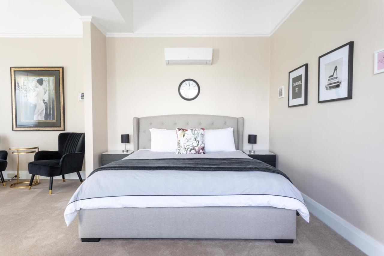 The Dragonfly Inn Launceston Bagian luar foto